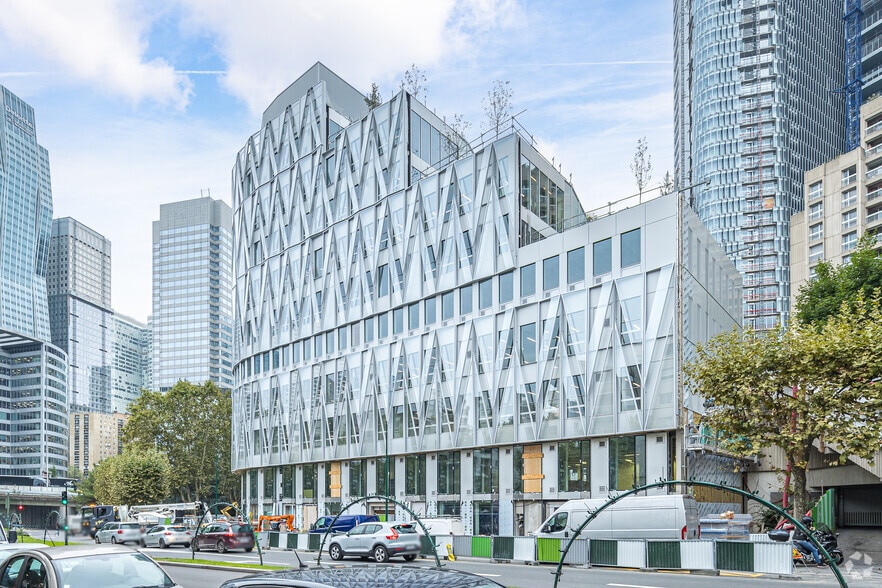 Rue Paul Lafargue, Puteaux for lease - Building Photo - Image 2 of 3