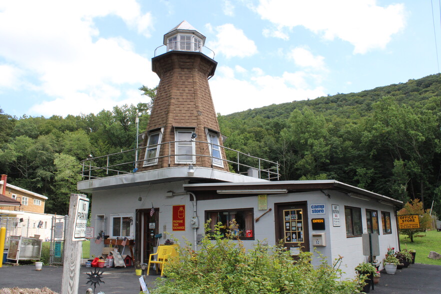 52 Camp Rd, Tremont, PA for sale - Primary Photo - Image 1 of 1