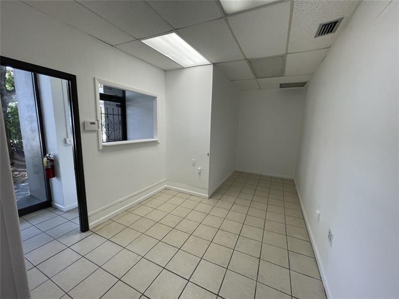 19501 NE 10th Ave, North Miami Beach, FL 33179 Skylake Executive