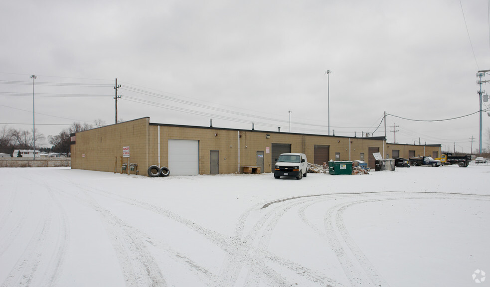 2012-2026 Zettler Rd, Columbus, OH for lease - Building Photo - Image 2 of 3