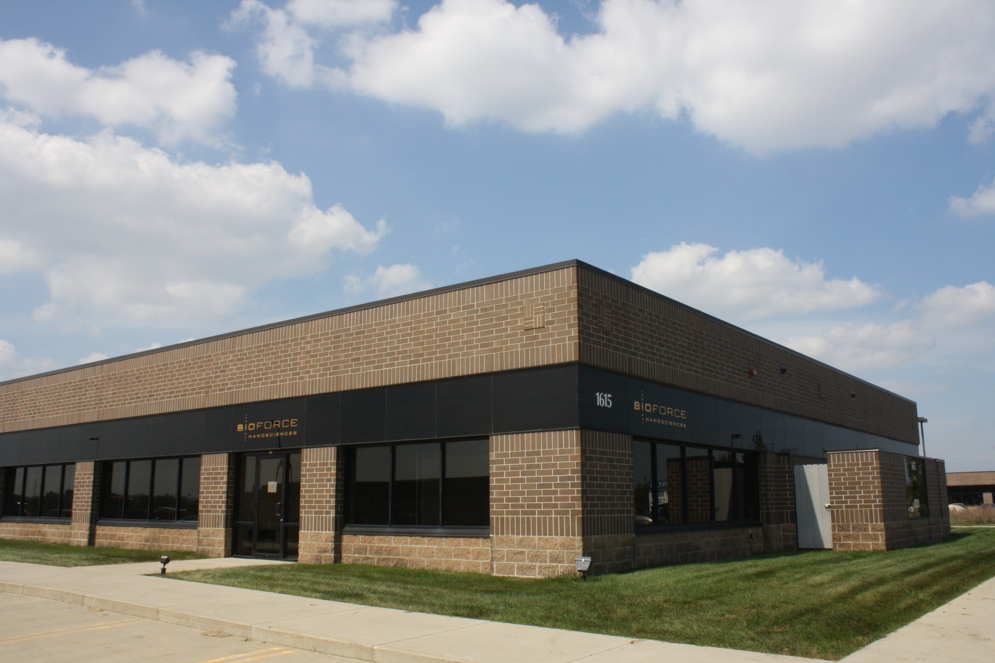 1615 Golden Aspen Dr, Ames, IA for lease Primary Photo- Image 1 of 14