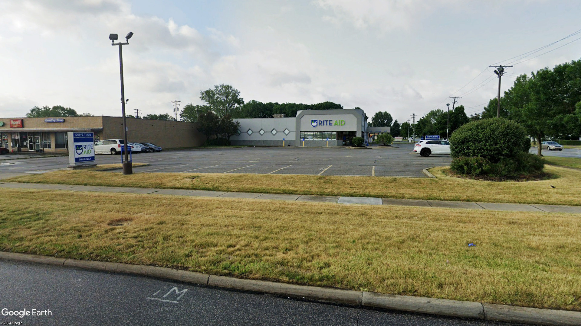 15149 Snow Rd, Brook Park, OH 44142 - Retail for Lease | LoopNet