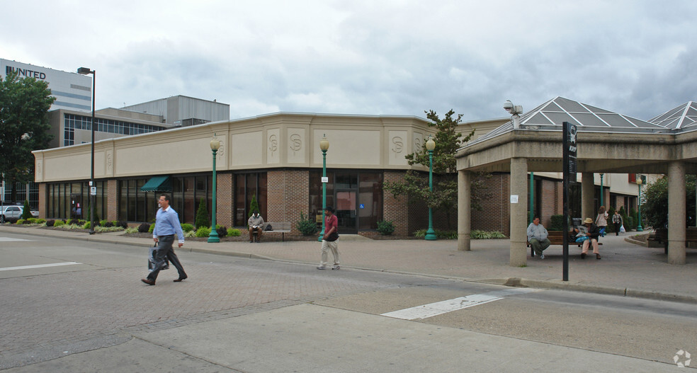 100-150 Court St, Charleston, WV for lease - Building Photo - Image 3 of 4