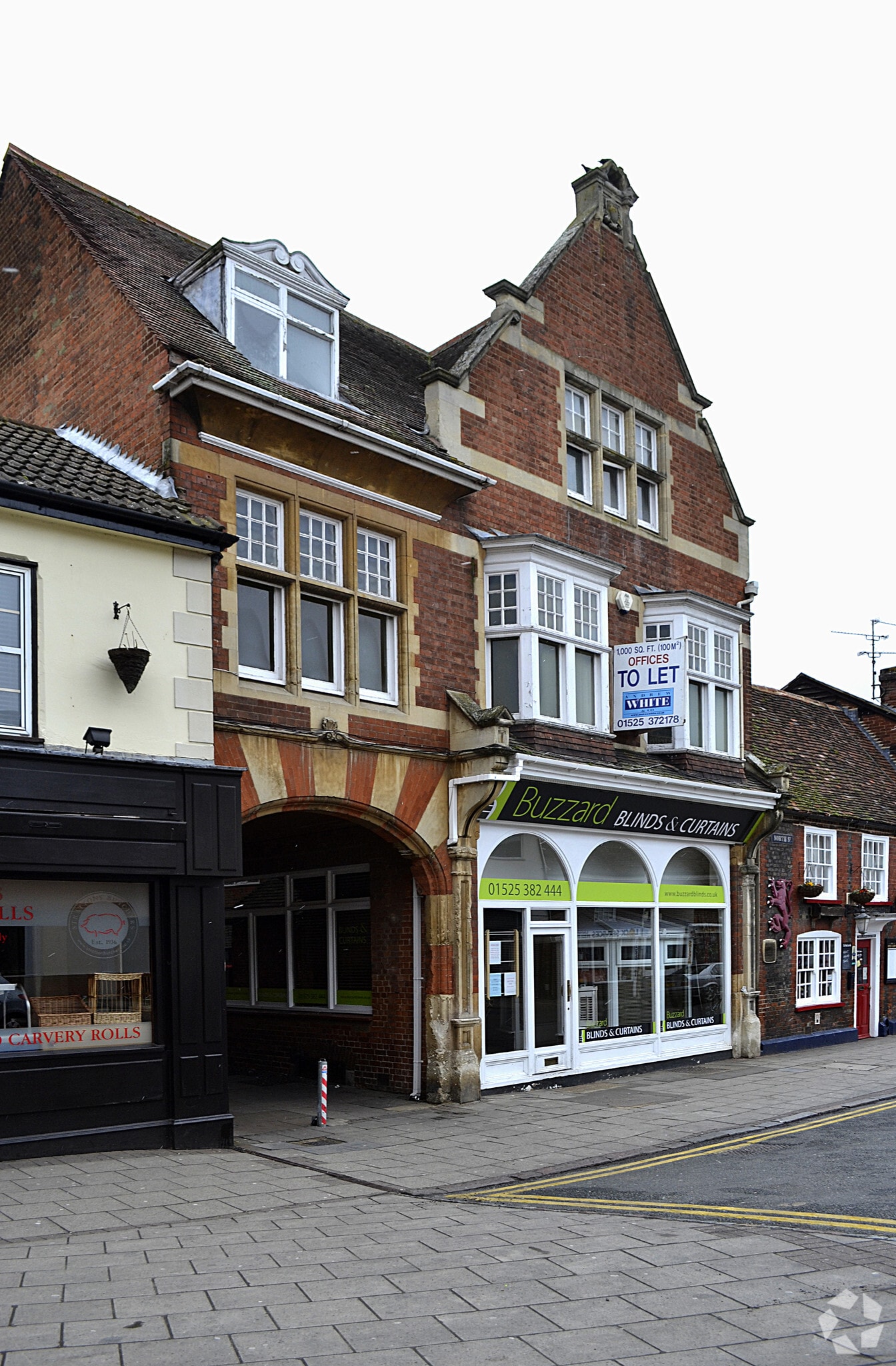 17-17A Market Sq, Leighton Buzzard for sale Primary Photo- Image 1 of 1