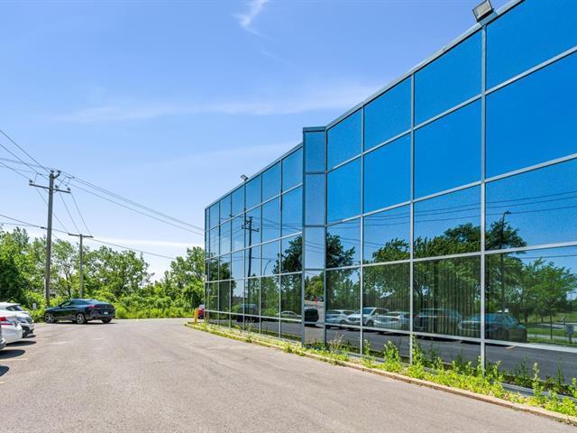 9001-9015 Ch Avon, Montréal-Ouest, QC for lease Building Photo- Image 1 of 5