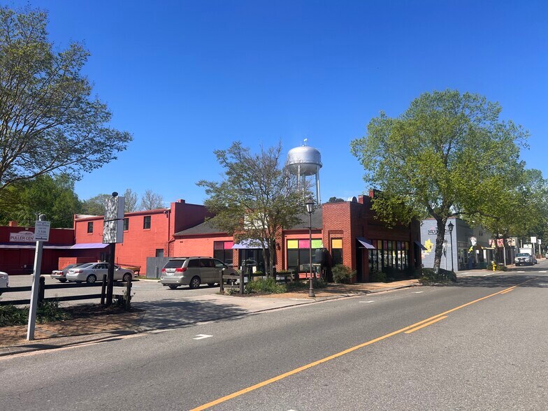 6632-6634 Main St, Gloucester, VA for sale - Building Photo - Image 2 of 6