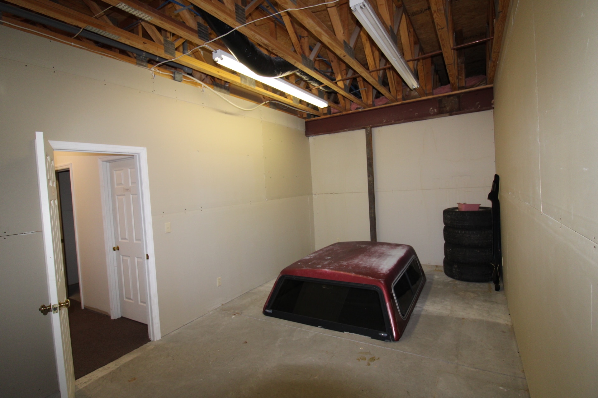 2031 Pleasant Valley Rd, Fairmont, WV for lease Interior Photo- Image 1 of 17
