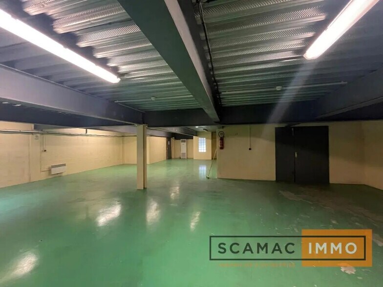 Flex in Boissy-Saint-Léger for sale - Building Photo - Image 2 of 6