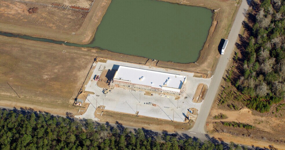 18934 E Industrial Park, New Caney, TX 77357 Flex for Lease