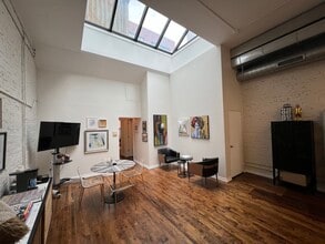 124 W Kinzie St, Chicago, IL for lease Interior Photo- Image 2 of 5
