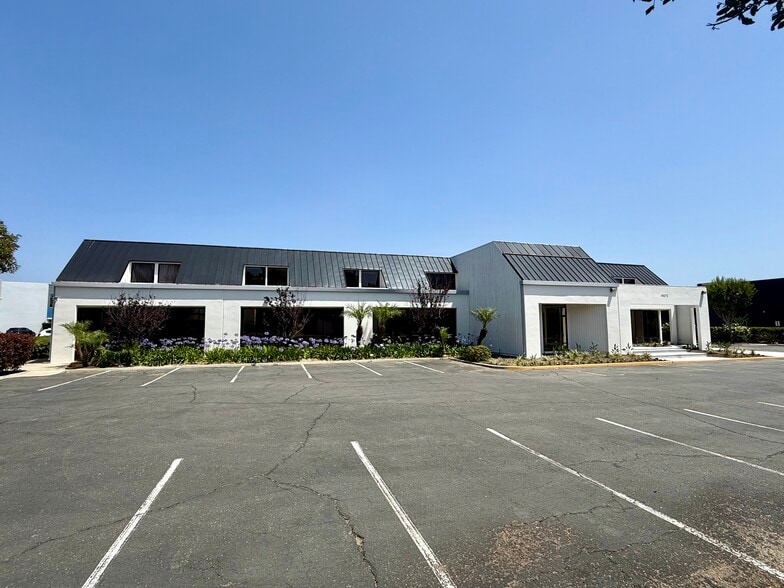 14272 Chambers Rd, Tustin, CA for lease - Building Photo - Image 2 of 6