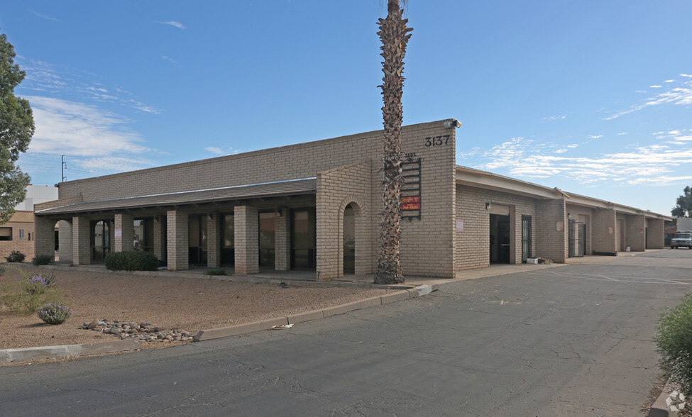 3137 W Virginia Ave, Phoenix, AZ for lease - Primary Photo - Image 1 of 17