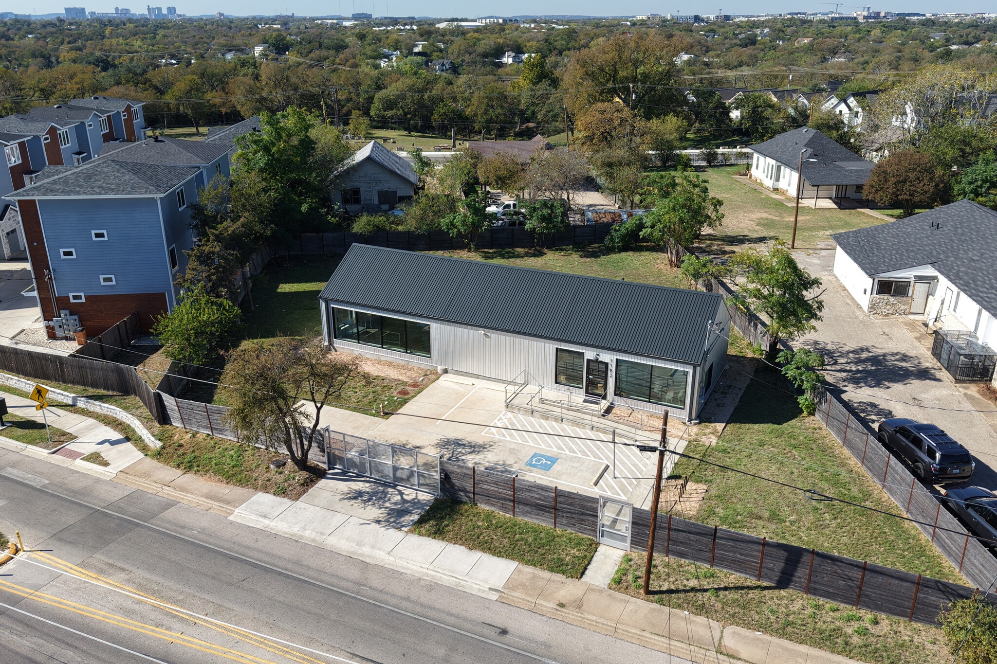 1152 Webberville Rd, Austin, TX for lease Primary Photo- Image 1 of 15