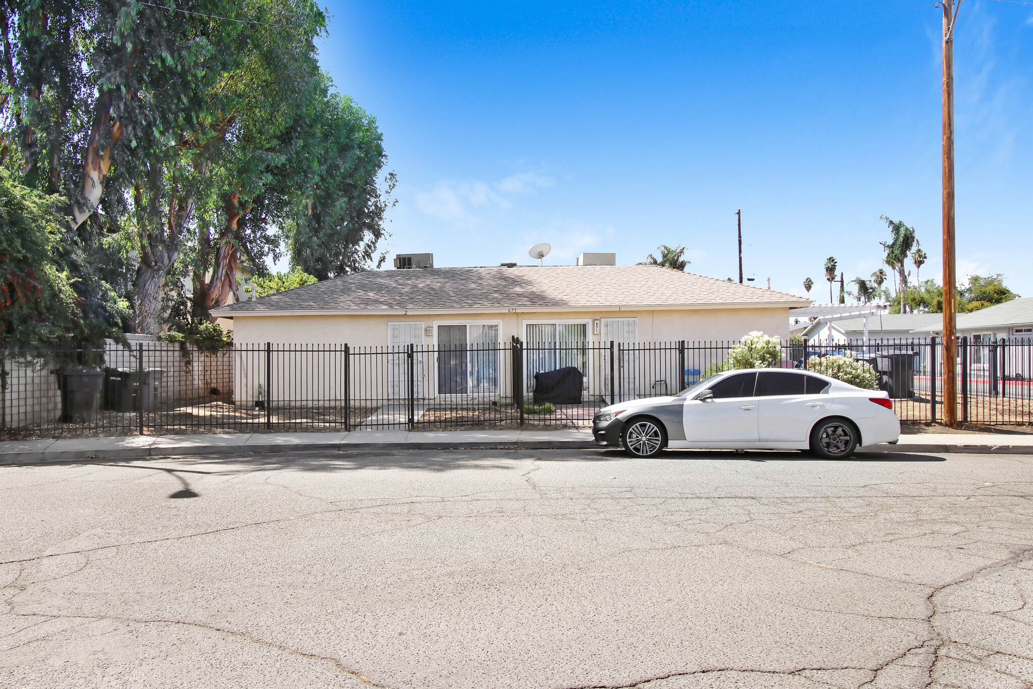 671 Greystone Ln, Hemet, CA for sale Primary Photo- Image 1 of 12