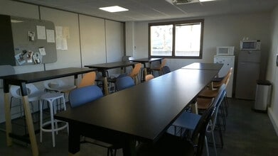 515 Avenue De La Tramontane, La Ciotat for lease Building Photo- Image 2 of 9