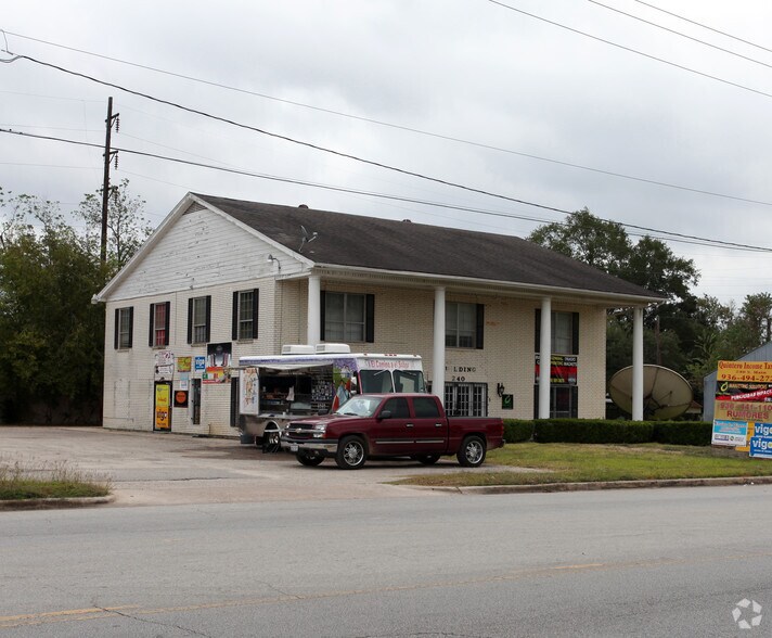 240 S Main St, Conroe, TX for sale - Primary Photo - Image 1 of 1