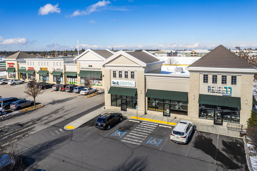 Moran Prairie Shopping Center portfolio of 3 properties for sale on LoopNet.com - Building Photo - Image 1 of 10