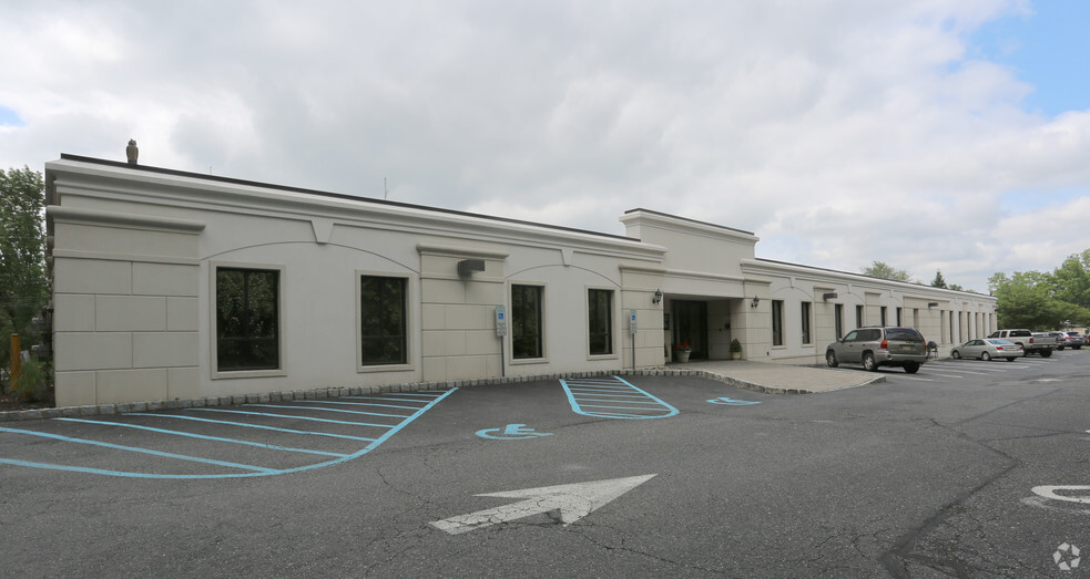 54 Horsehill Rd, Cedar Knolls, NJ for lease - Building Photo - Image 3 of 10