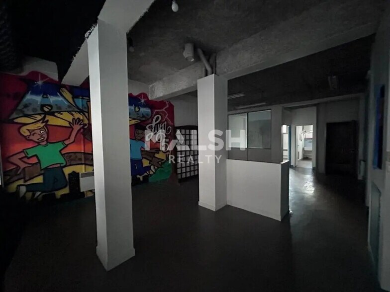 Retail in Lyon for lease - Interior Photo - Image 3 of 6