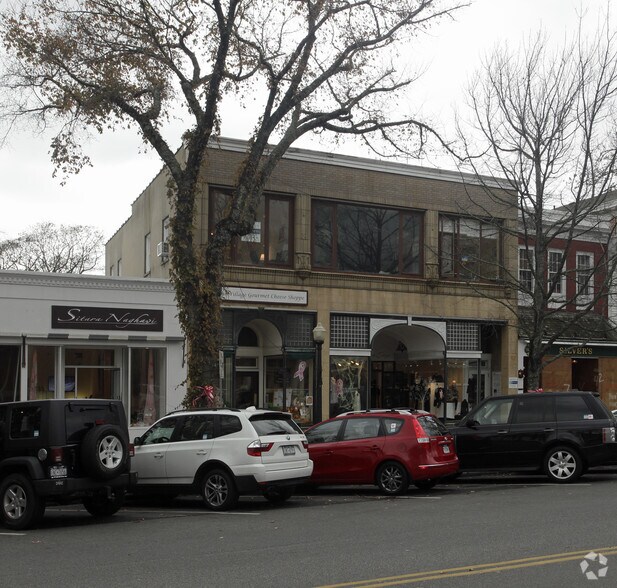 11 Main St, Southampton, NY for lease - Primary Photo - Image 1 of 2