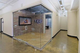 127 E 9th St, Los Angeles, CA for lease Interior Photo- Image 2 of 19