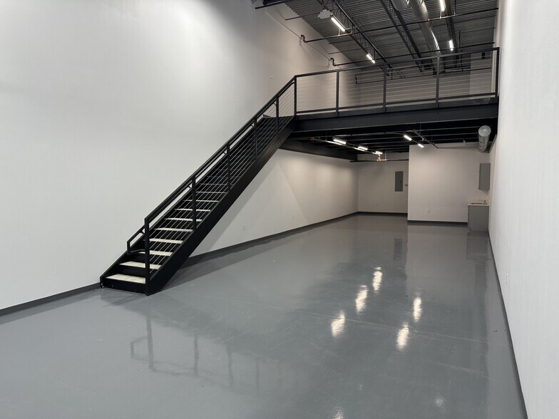 2601 TX-121, Lewisville, TX for lease - Building Photo - Image 3 of 9