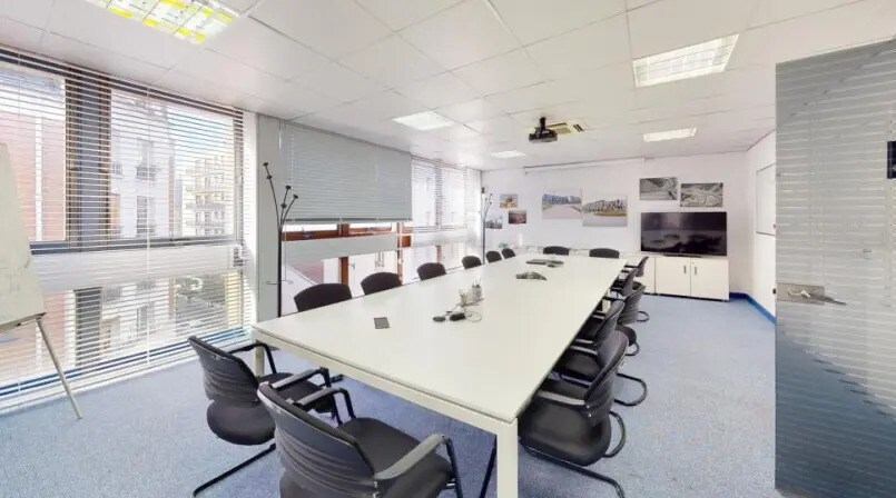 Office in Paris for lease Building Photo- Image 1 of 9