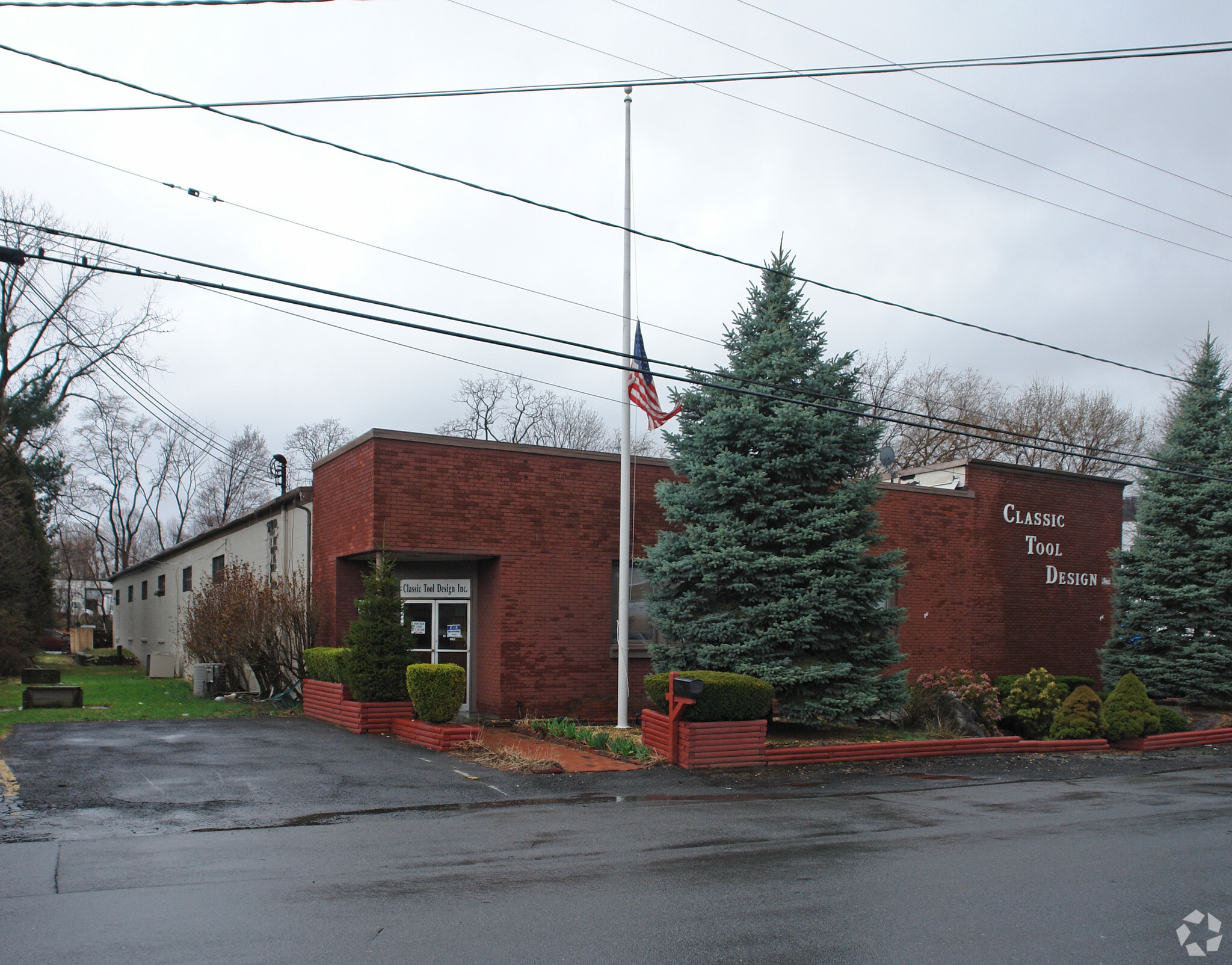 31 Walnut St, New Windsor, NY 12553