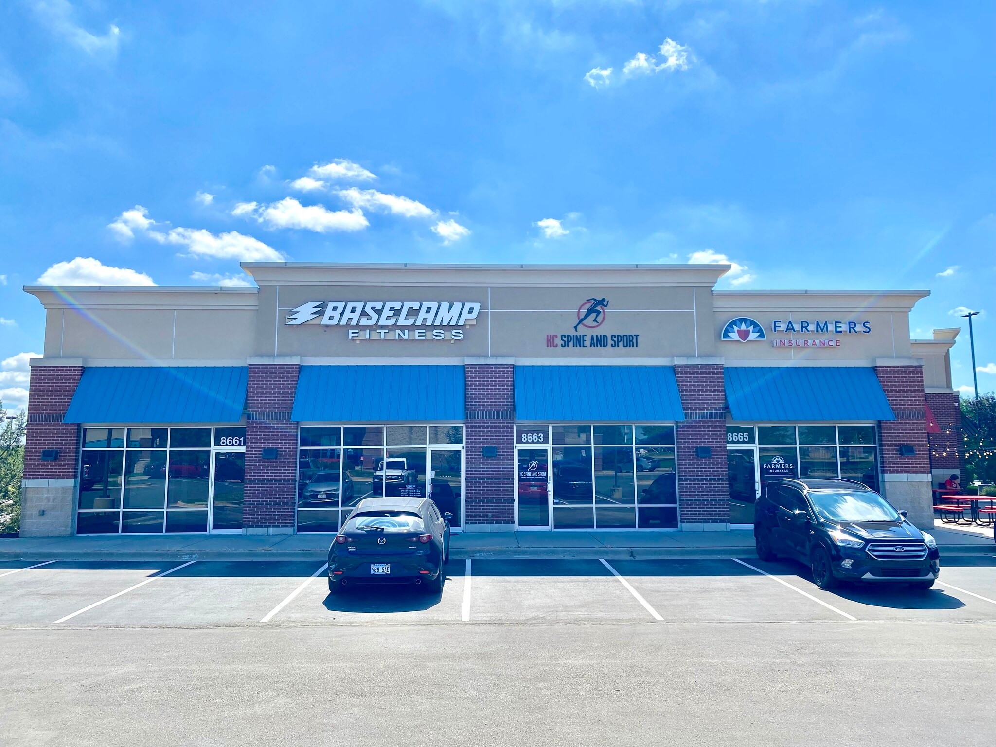 8661-8667 W 135th St, Overland Park, KS for lease Primary Photo- Image 1 of 7