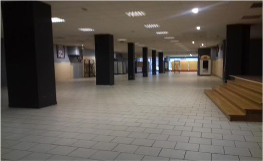 Retail in Angoulême for lease - Interior Photo - Image 3 of 3