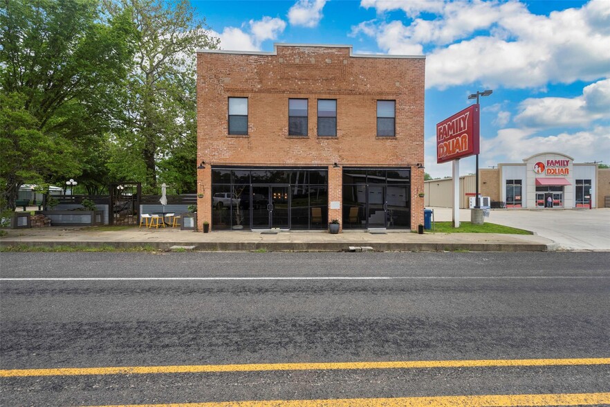 110 E Main St, Cumby, TX for sale - Building Photo - Image 1 of 23