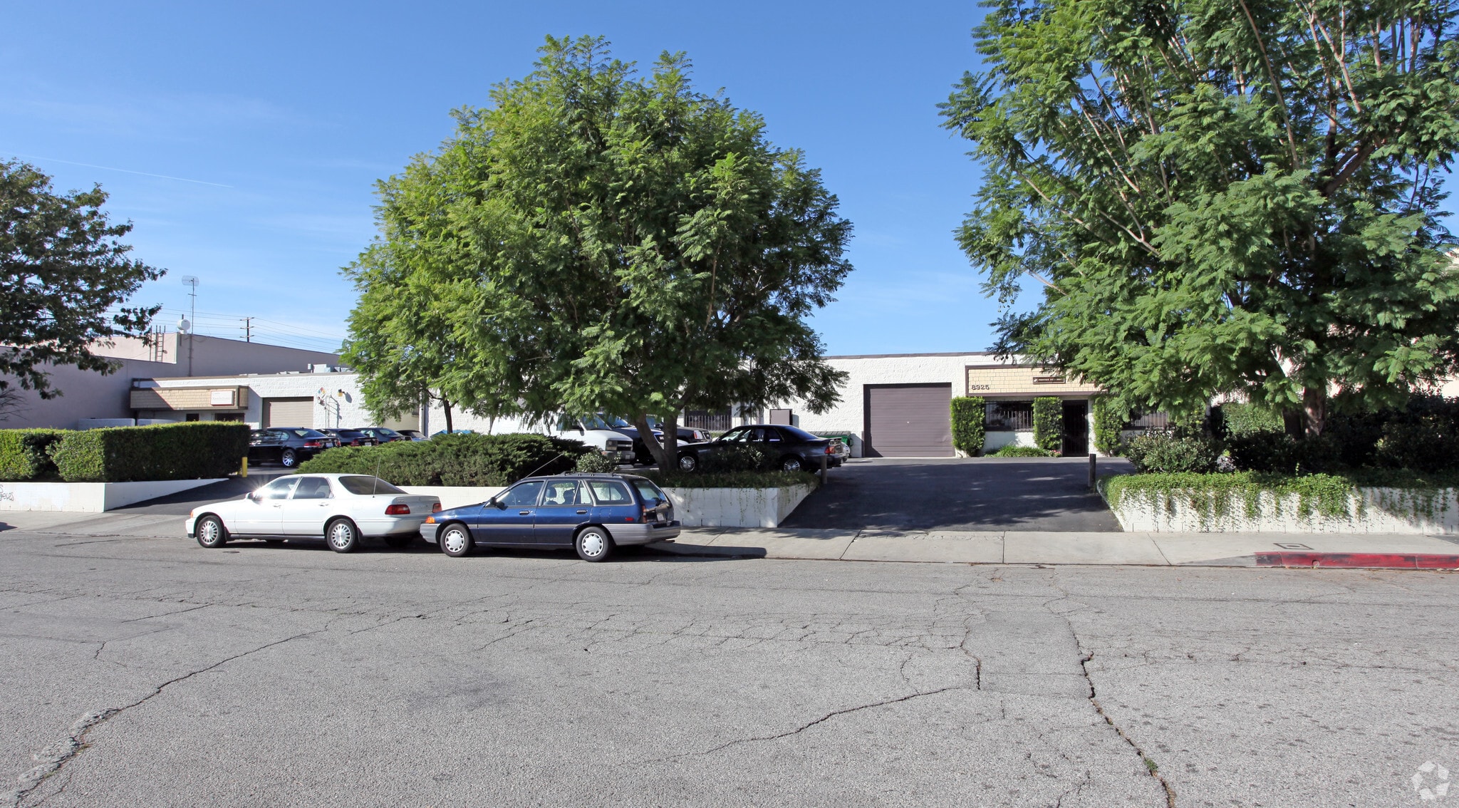 8917 Fullbright Ave, Chatsworth, CA for lease Primary Photo- Image 1 of 10