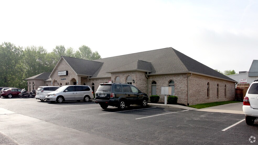 69 E Garner Rd, Brownsburg, IN for sale - Primary Photo - Image 1 of 1