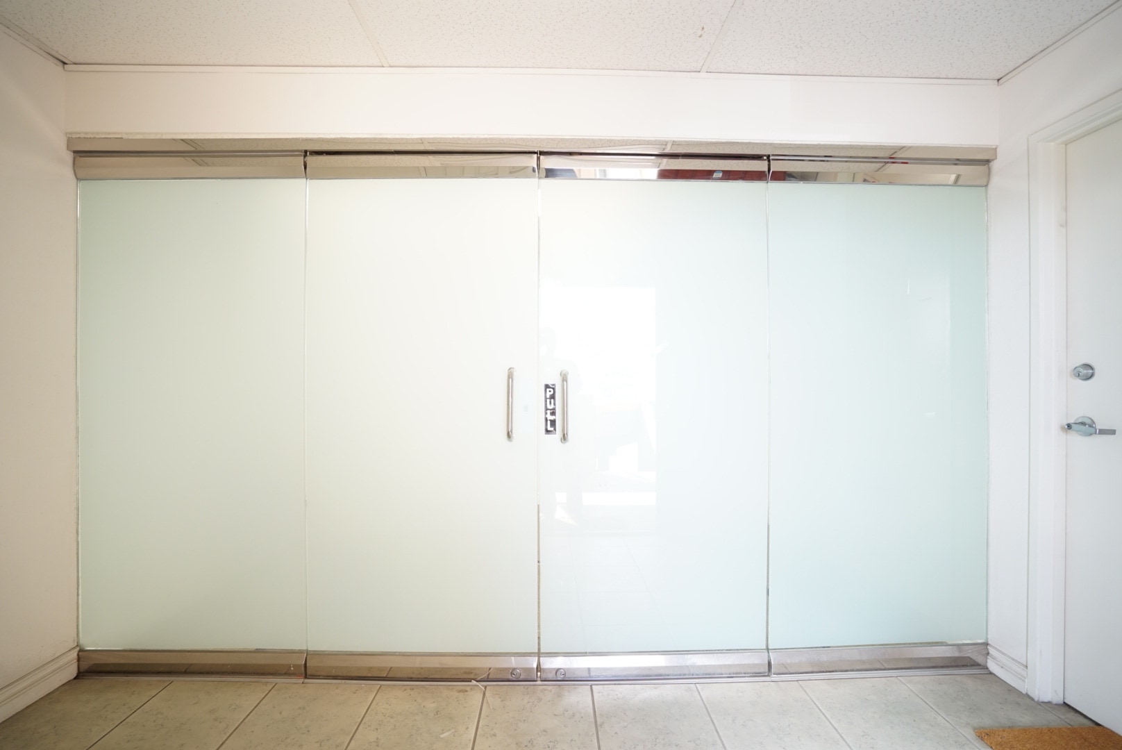 351 E Foothill Blvd, Arcadia, CA for lease Building Photo- Image 1 of 18