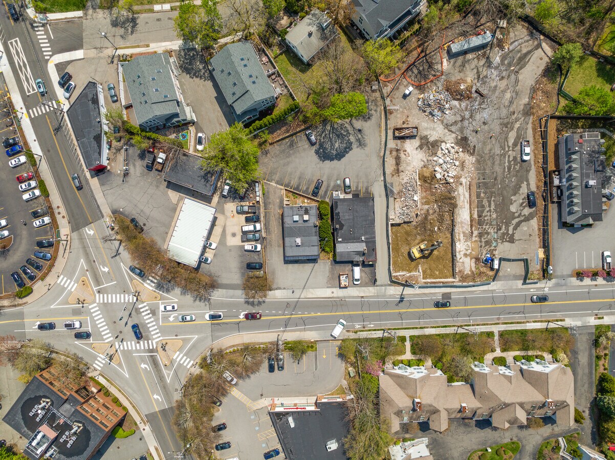 11001102 Beacon St, Newton, MA 02461