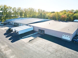 More details for 2135 Industrial Pky, Elkhart, IN - Industrial for Lease