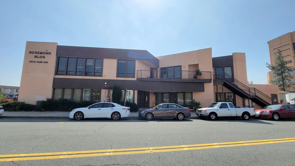 353 E Park Ave, El Cajon, CA for lease - Building Photo - Image 3 of 3