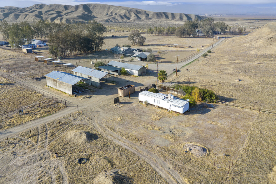 43036 Jacalitos Creek Rd, Coalinga, CA for sale - Primary Photo - Image 1 of 1