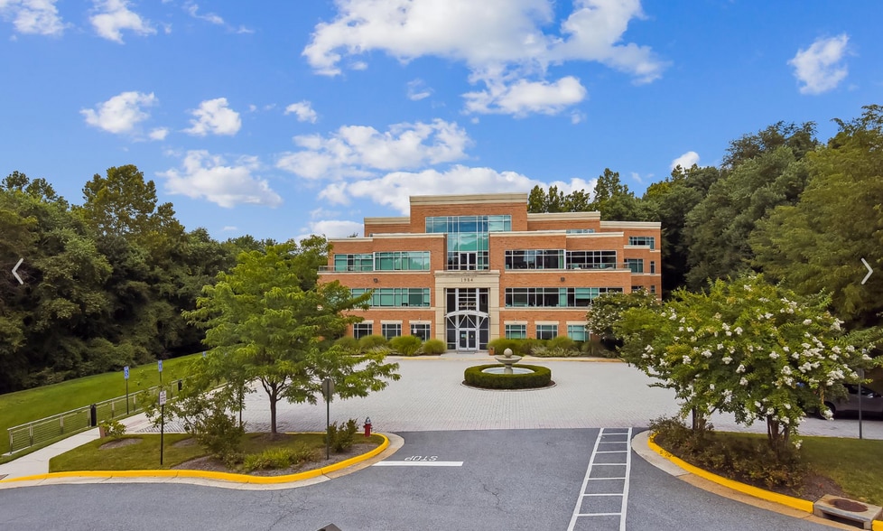 1984 Isaac Newton Sq W, Reston, VA for lease - Building Photo - Image 1 of 24