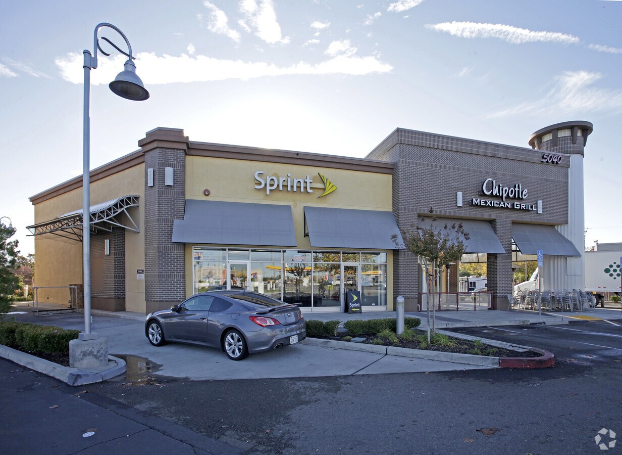 5040 Auburn Blvd, Sacramento, CA 95841