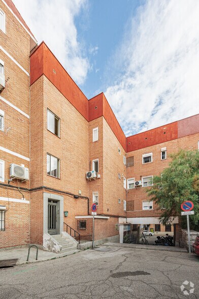 Calle Melchor Cano, 2, Madrid, Madrid for lease - Building Photo - Image 2 of 2