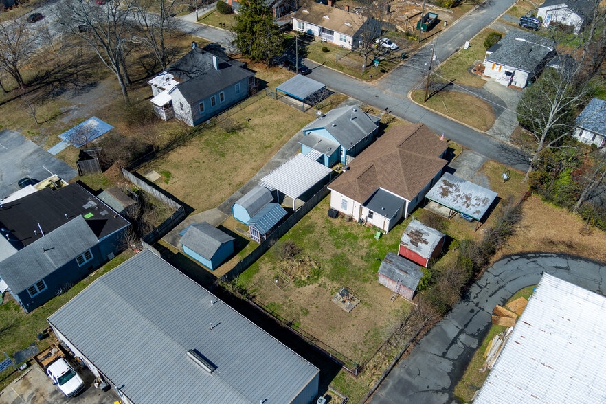 374 Hawkins St SE, Marietta, GA for sale - Building Photo - Image 3 of 12