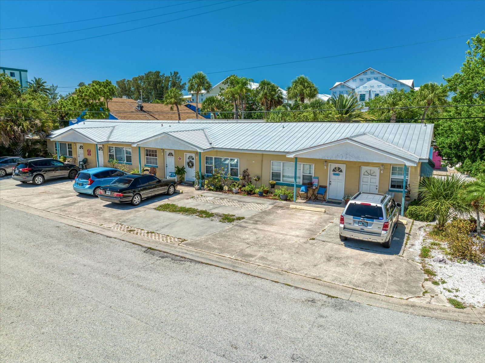2400 1st St, Indian Rocks Beach, FL for sale Primary Photo- Image 1 of 1