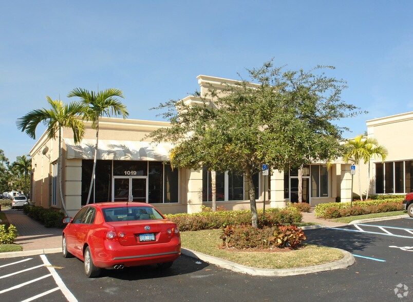 1019 Sr-7, West Palm Beach, FL for sale - Primary Photo - Image 1 of 1