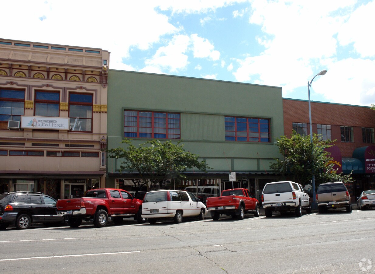 236 Commercial St, Salem, OR 97301