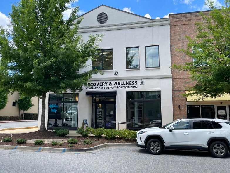 141-151 Thomas Green Blvd, Clemson, SC for lease - Building Photo - Image 2 of 8