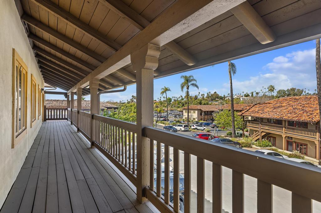 630 Alta Vista Dr, Vista, CA 92084 Alta Vista Professional