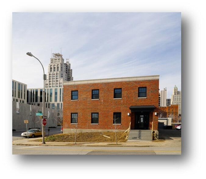 926 Cherry St, Kansas City, MO for sale - Building Photo - Image 1 of 6