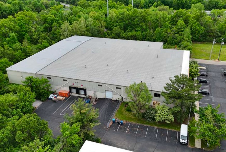 11420 Deerfield Rd, Blue Ash, OH for lease - Building Photo - Image 2 of 21