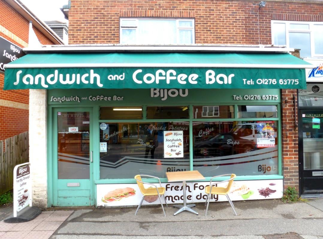 113 Frimley Rd, Camberley for sale Primary Photo- Image 1 of 1